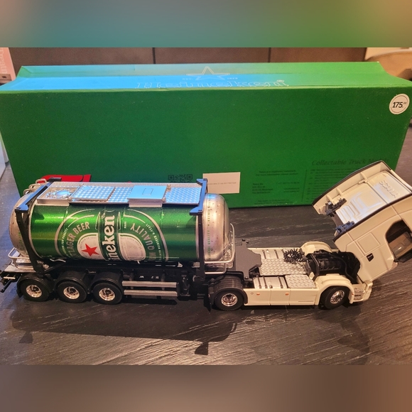 #92 Heineken limited edition can truck - Picture 5 of 6